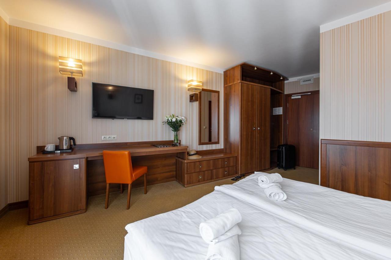Dworek Morski Spa & Wellness Mielno  Ngoại thất bức ảnh