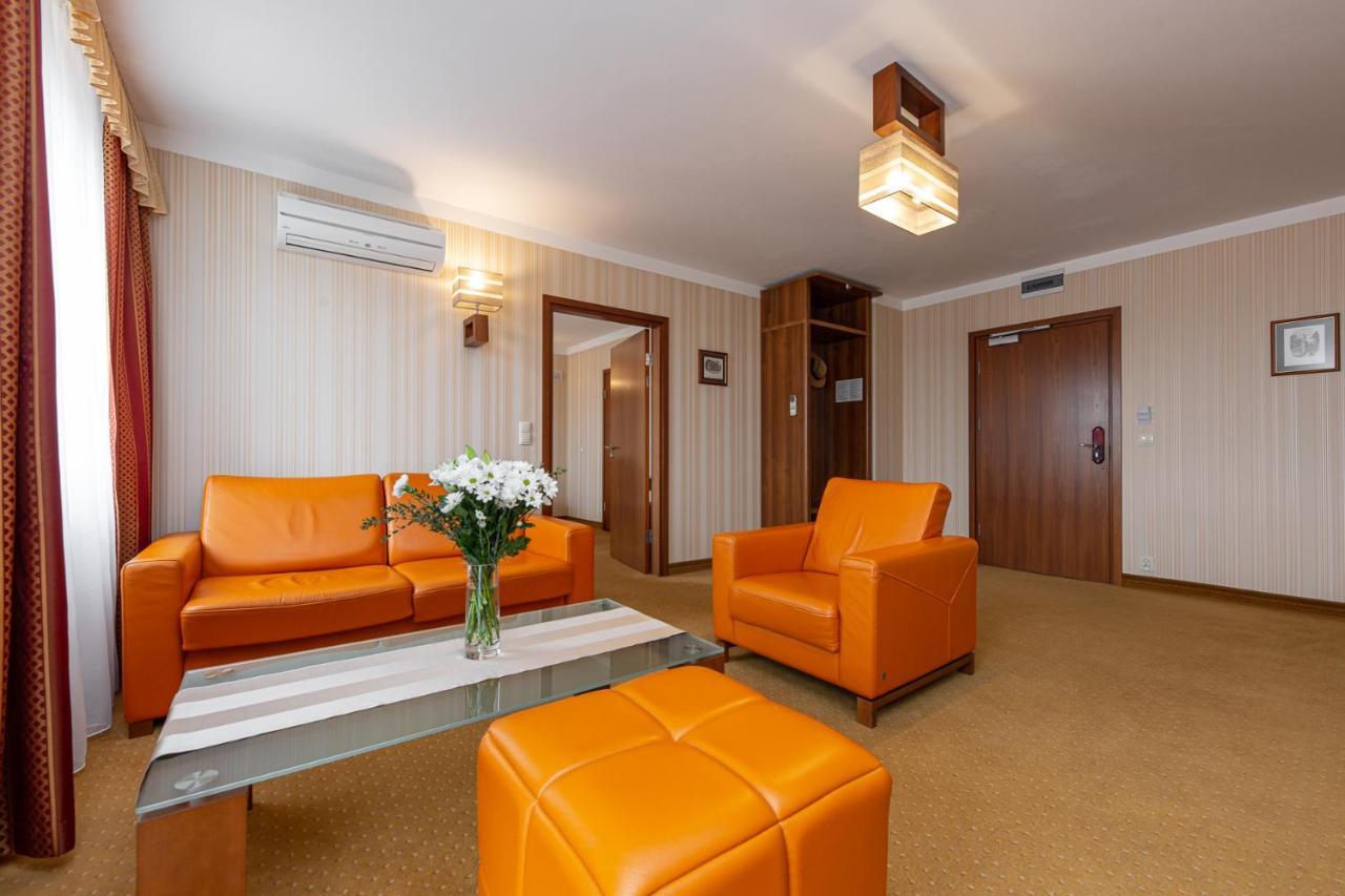 Dworek Morski Spa & Wellness Mielno  Ngoại thất bức ảnh
